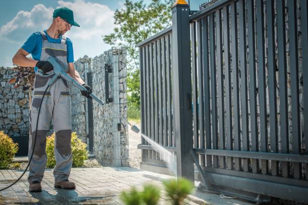 Best Pool Deck Cleaning in Eggertsville, NY